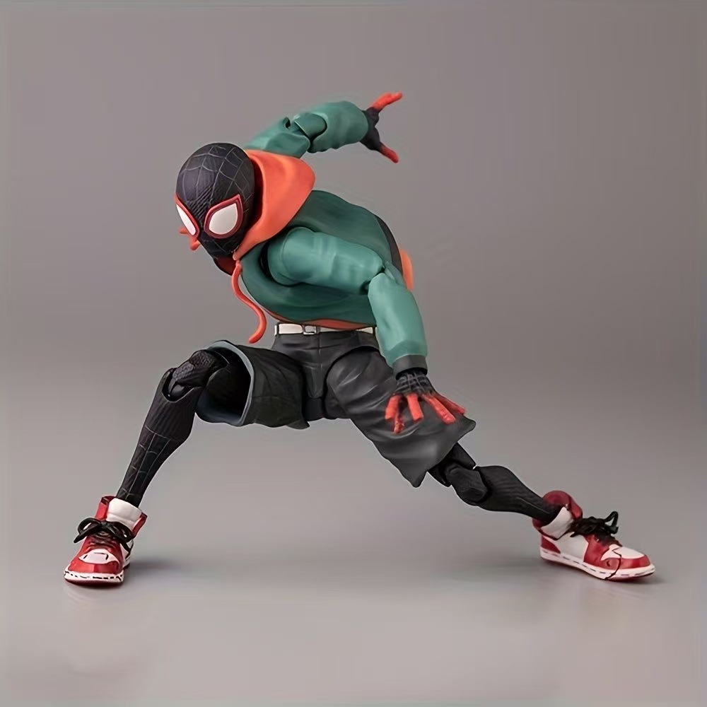 Sv Action Spiderman Miles Mora - Model Kit Thousand Sunny ulasan dan harga